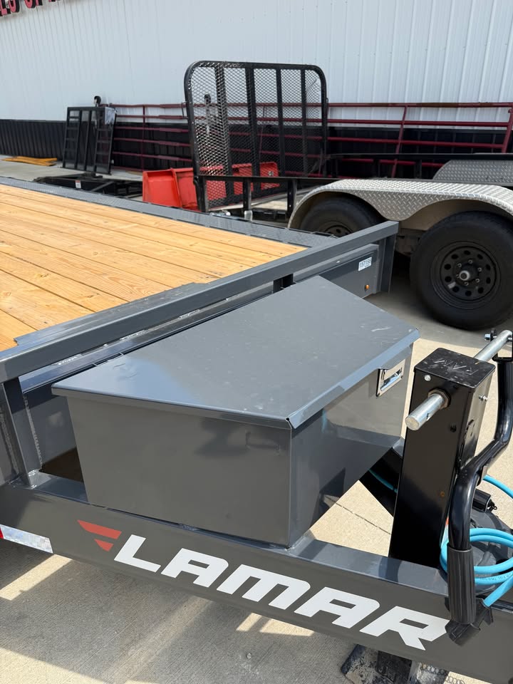Lamar 102 in x 40 ft Fender Equipment Trailer - SKU 157197 - Image 6