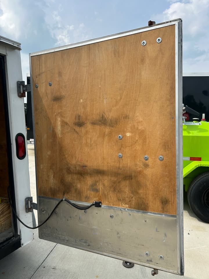 Pre-Owned Wells Cargo 48" x 7' Enclosed Cargo Trailer - SKU 012050 - Image 6