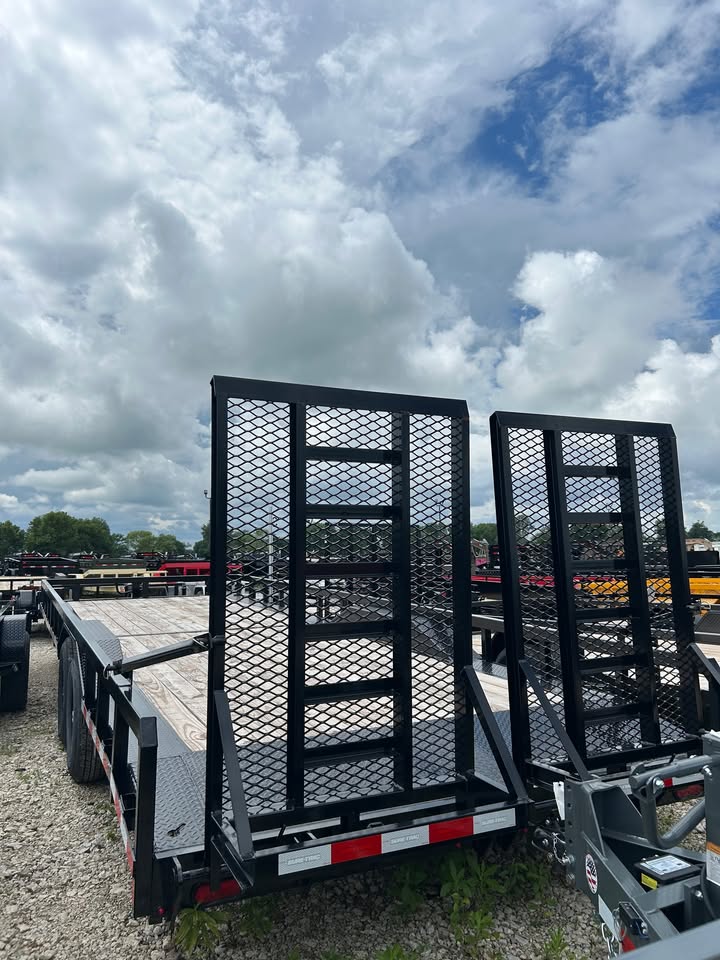Sure Trac 102 x 26 Fender Equipment Trailer - SKU 476442 - Image 2