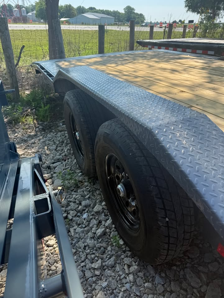 Lamar 102 x 40 Fender Equipment Trailer - SKU 156649 - Image 8
