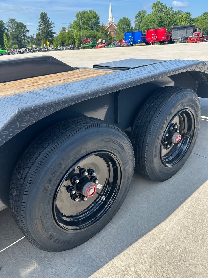 Lamar 102 in x 22 ft Fender Equipment Trailer - SKU 155619 - Image 7