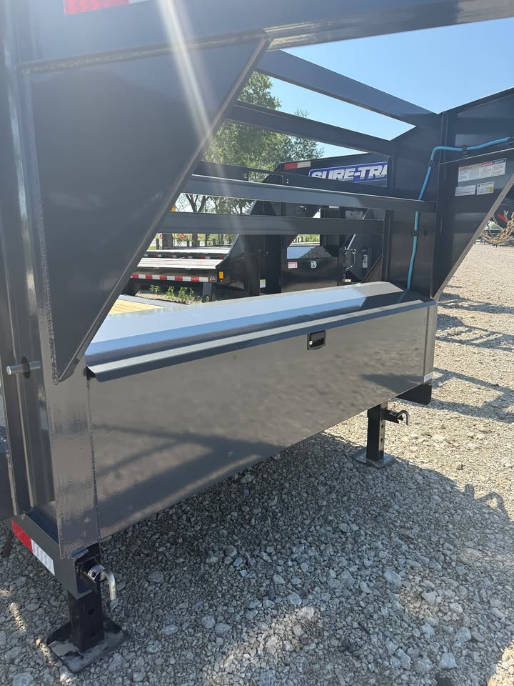 Lamar 102 x 40 Fender Equipment Trailer - SKU 156649 - Image 7