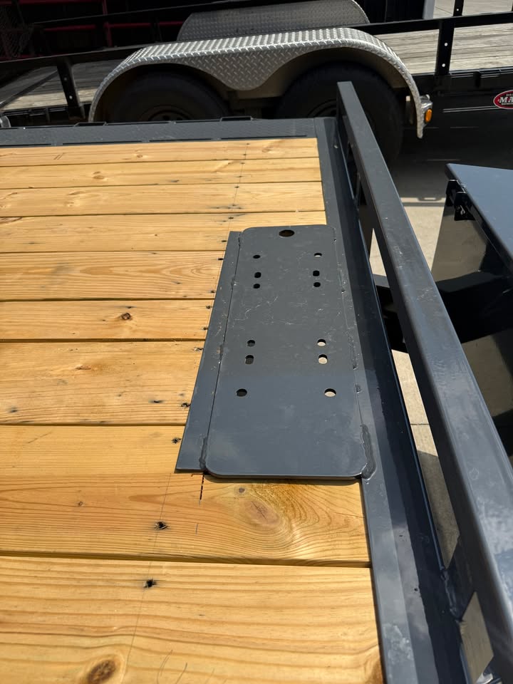 Lamar 102 in x 40 ft Fender Equipment Trailer - SKU 157197 - Image 7