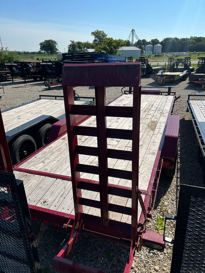 Pre-Owned Load Trail 83" x 24' Fender Equipment Trailer - SKU 369831 - Image 5