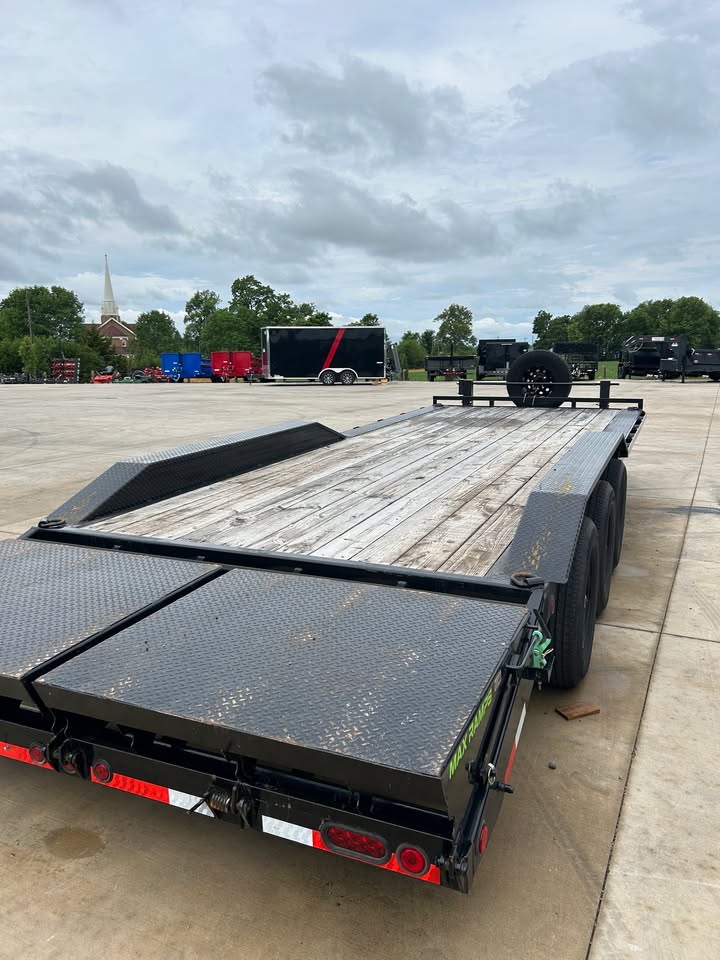 Pre-Owned Load Trail 102" x 24' Car Hauler - SKU 354036 - Image 5