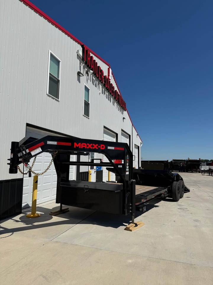 MAXX-D 102 x 24 Split Tilt Equipment Trailer - SKU 143201 - Image 2