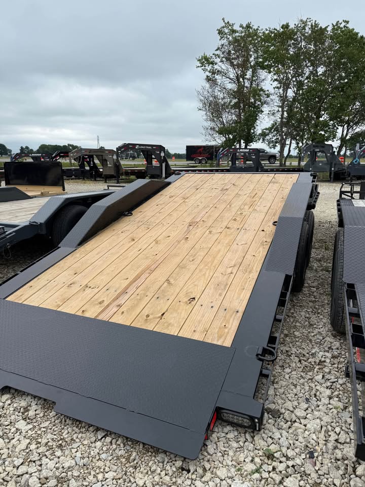 MAXX-D 102 x 24 Split Tilt Equipment Trailer - SKU 144355 - Image 5