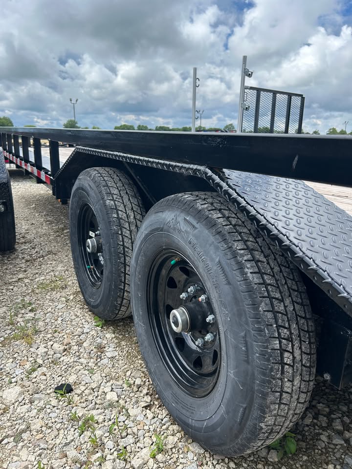 Sure Trac 102 x 26 Fender Equipment Trailer - SKU 476442 - Image 8