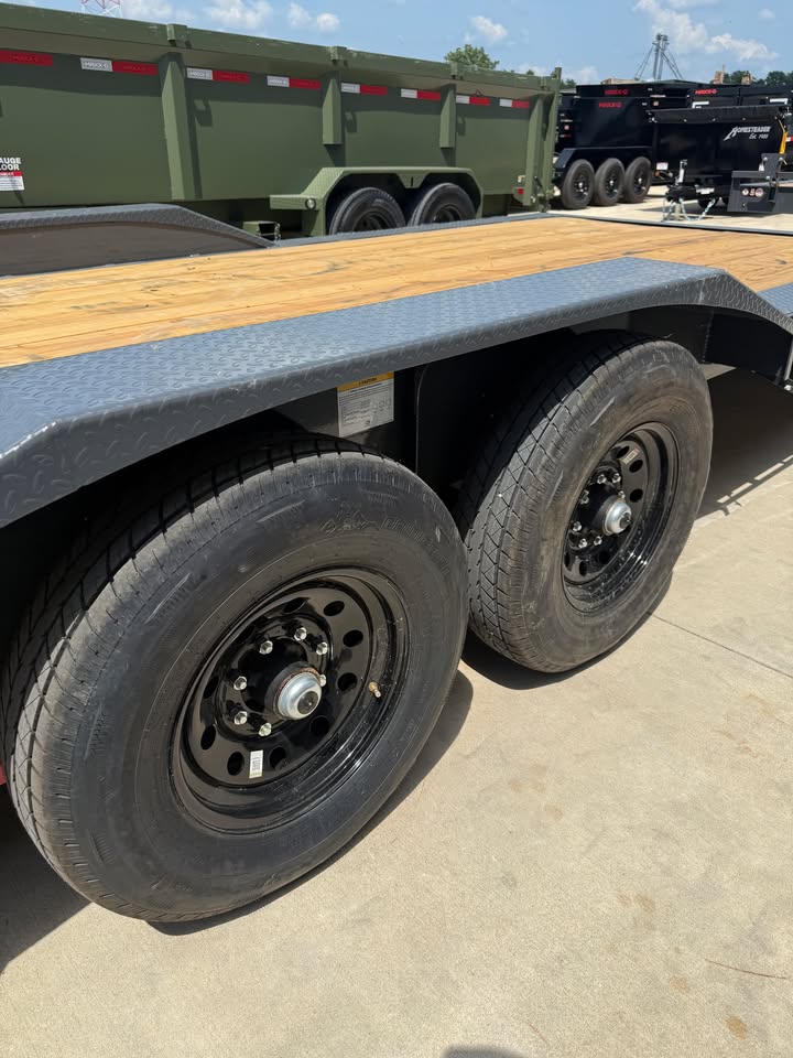 Lamar 102 in x 40 ft Fender Equipment Trailer - SKU 157197 - Image 9