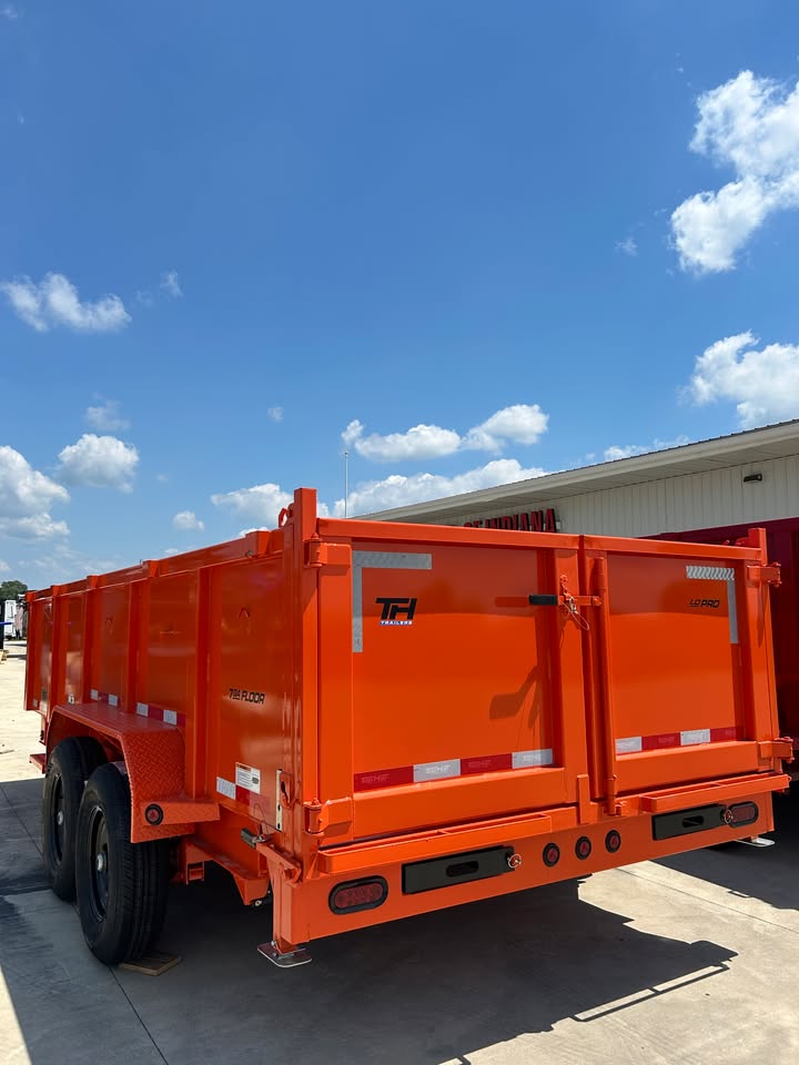 Top Hat 83 in x 16 ft Dump Trailer - SKU 264146 - Image 3
