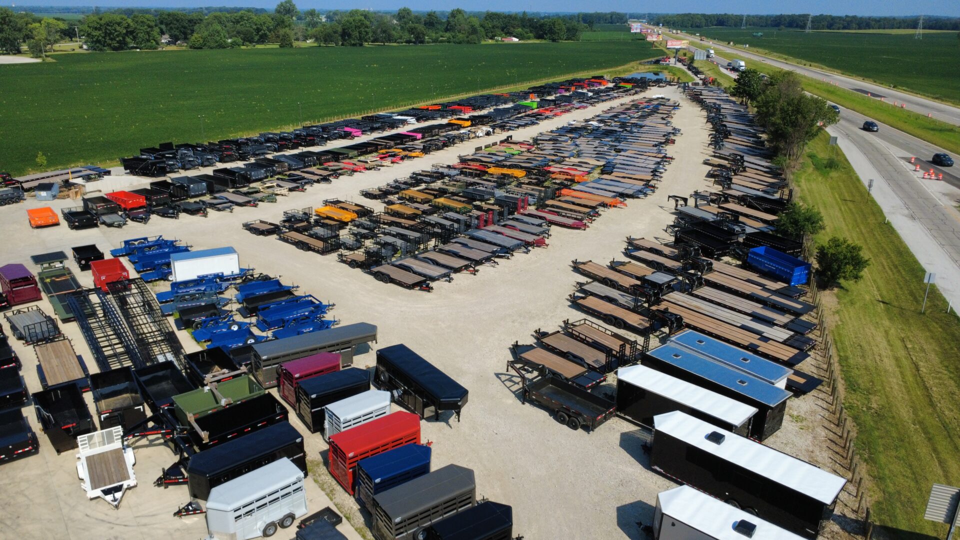 trailer-sales-of-indiana-front-page-background