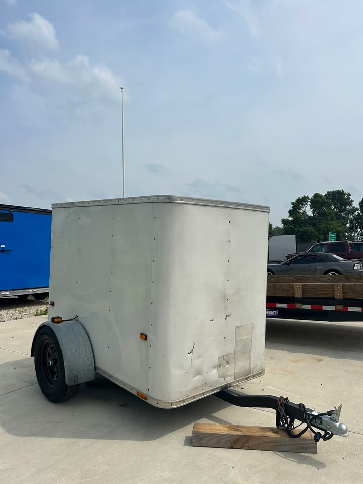 Pre-Owned Wells Cargo 48" x 7' Enclosed Cargo Trailer - SKU 012050 - Image 2