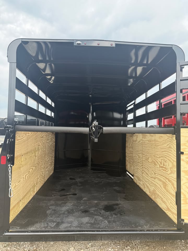 Valley Trailers 80 x 12 Horse Trailer - SKU 000545 - Image 6