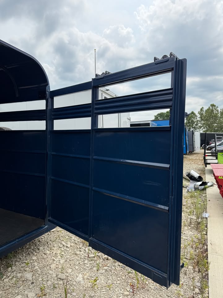 Pre-Owned Valley 72" x 12' Stock Trailer - SKU 357193 - Image 6