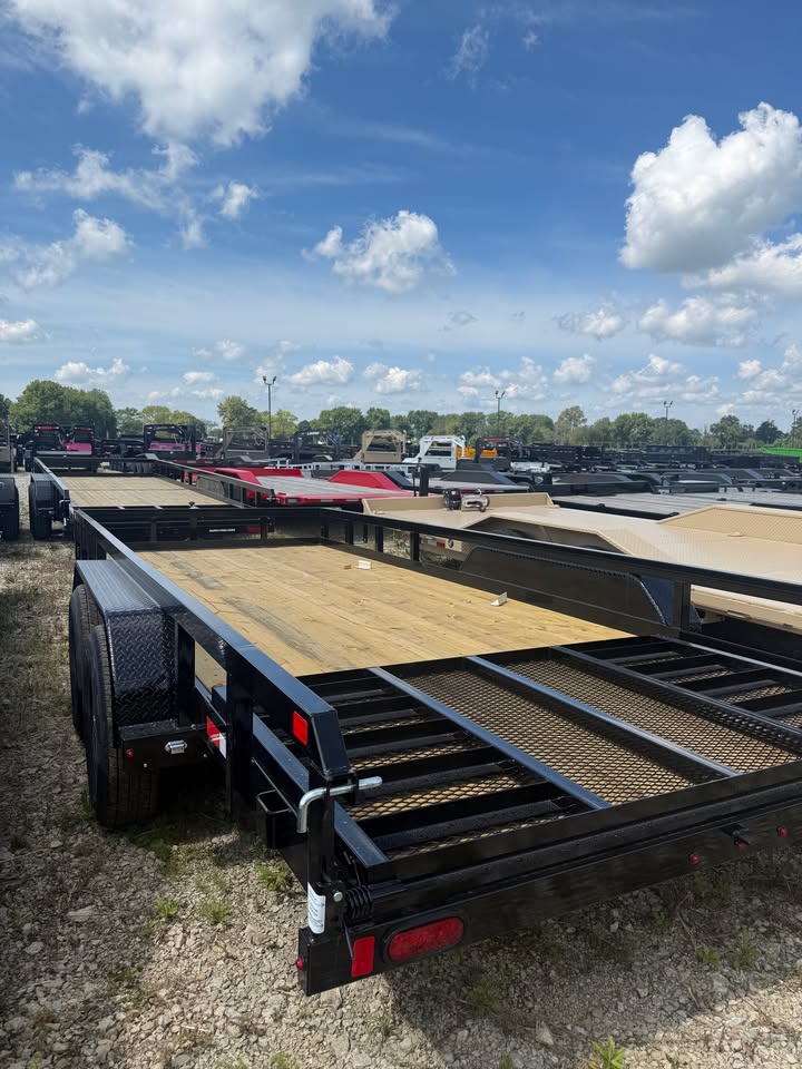 Sure-Trac 82 x 18 Utility Trailer - SKU 493445 - Image 3