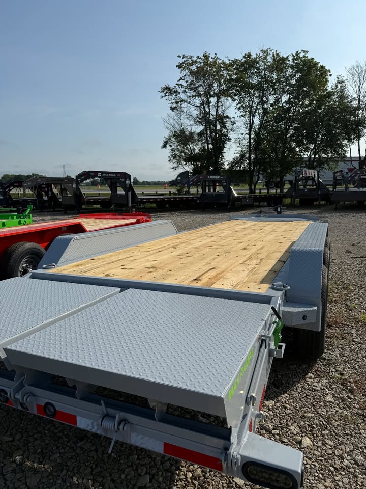 Load Trail 83 in x 24 ft Car Trailer - SKU 391613 - Image 4