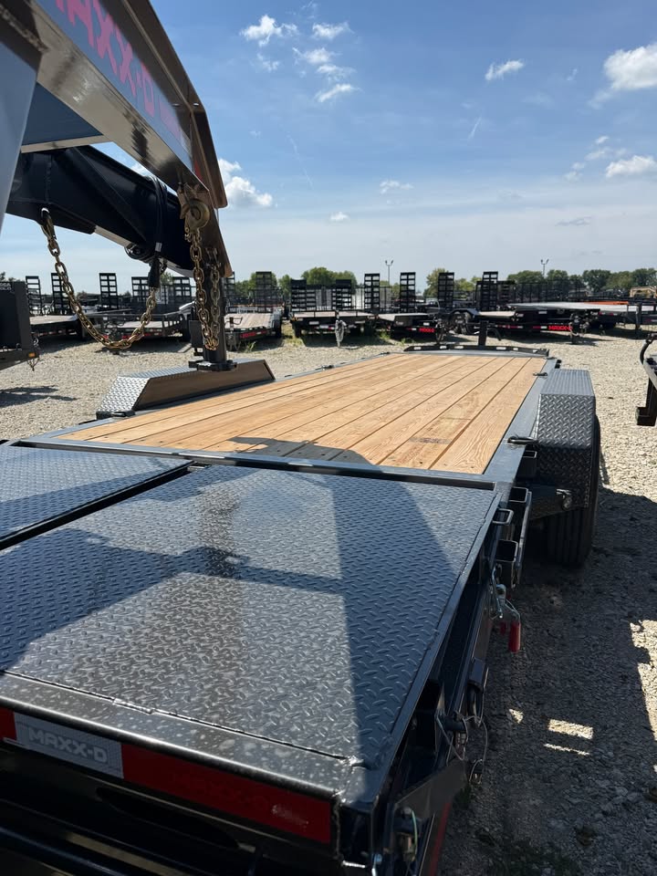 MAXX-D 83 x 24 Car Trailer - SKU 147037 - Image 4