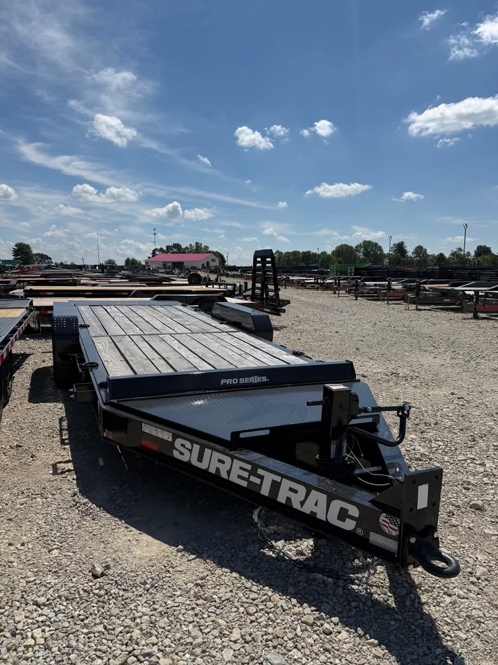Sure-Trac 82 x 20 Full Fender Tilt Trailer - SKU 487524