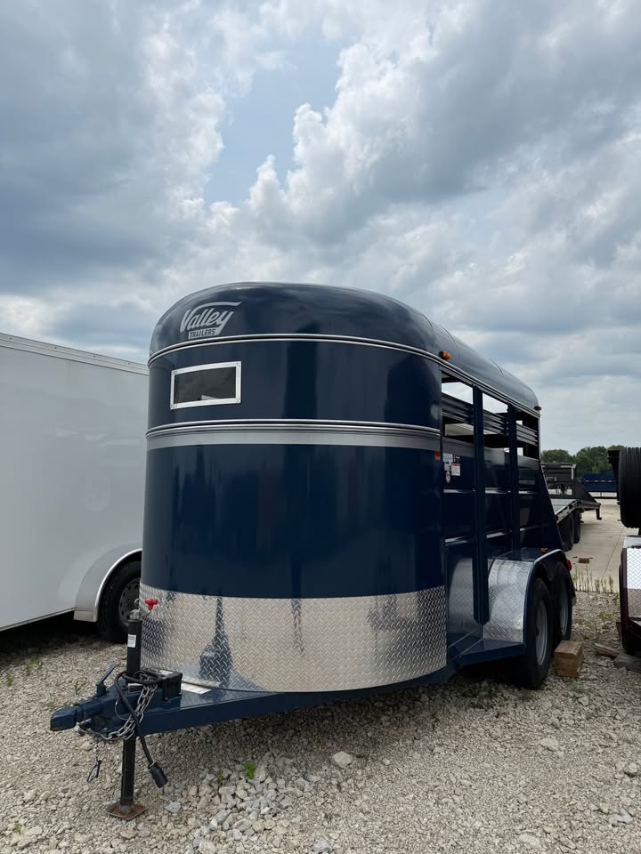 Pre-Owned Valley 72" x 12' Stock Trailer - SKU 357193 - Image 2