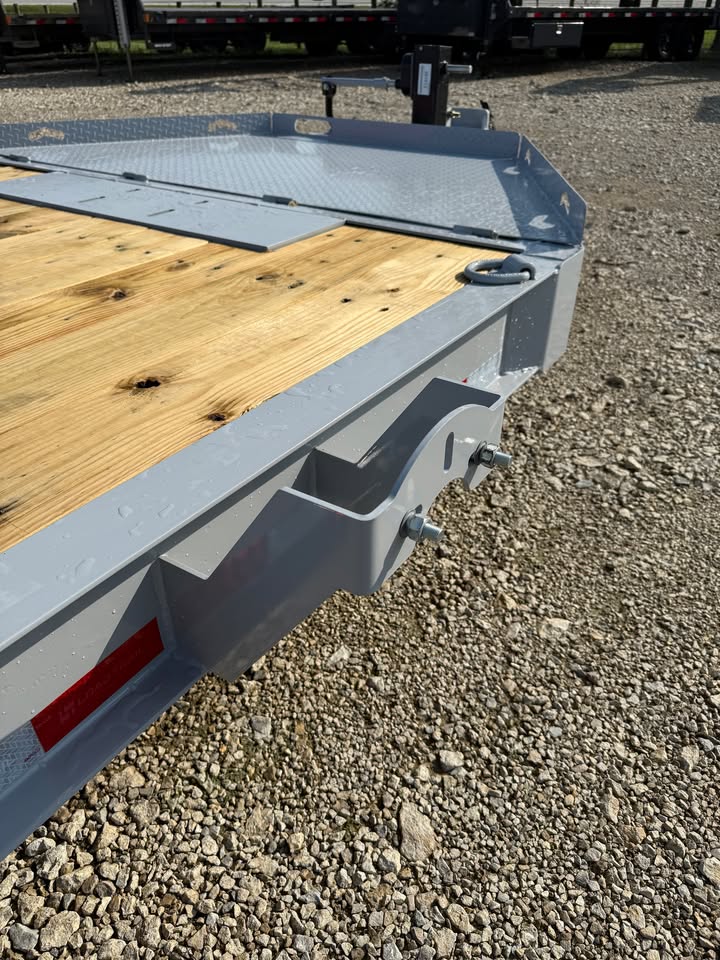 Load Trail 83 in x 24 ft Car Trailer - SKU 391613 - Image 8