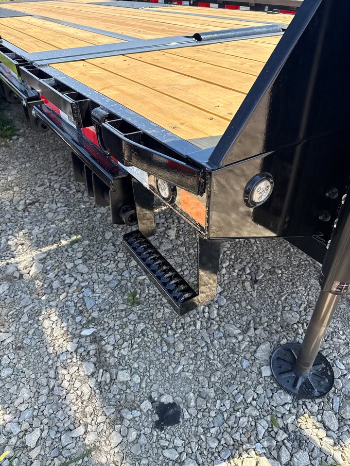 MAXX-D 102 x 26 Split Tilt Equipment Trailer - SKU 148217 - Image 8