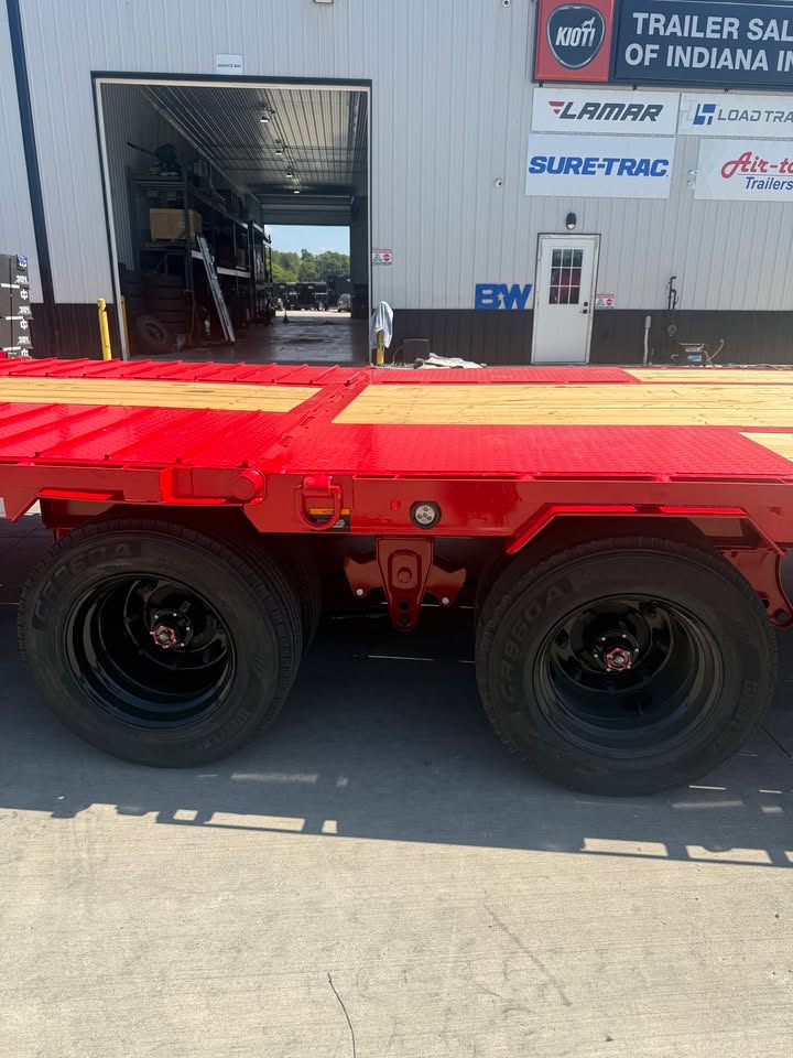 MAXX-D 102 x 34 Gooseneck Flatbed Trailer - SKU 148340 - Image 8