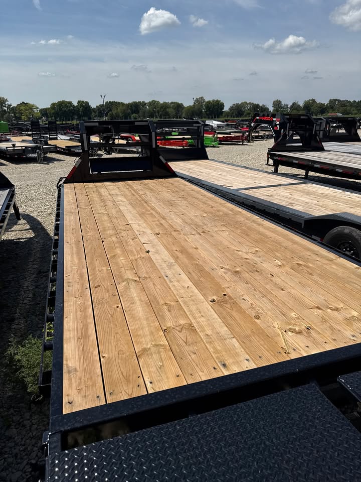 MAXX-D 102 x 25 Gooseneck Flatbed Trailer - SKU 146816 - Image 3