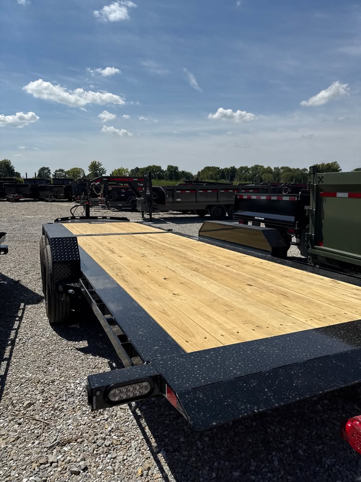 MAXX-D 83 x 24 Split Tilt Equipment Trailer - SKU 148641 - Image 3