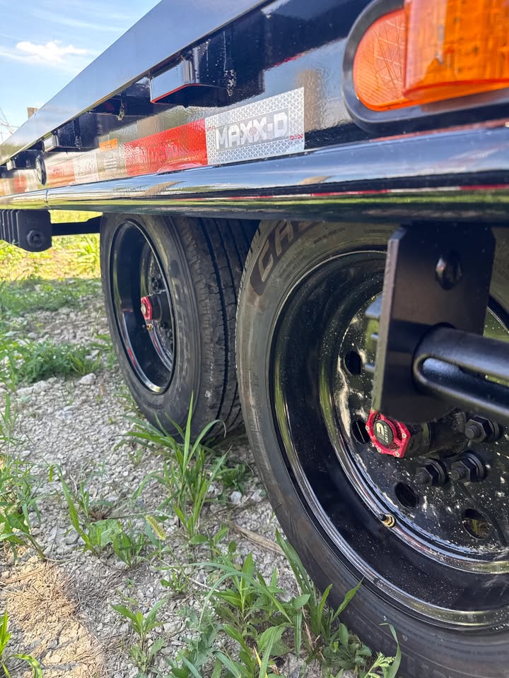 MAXX-D 102 x 26 Split Tilt Equipment Trailer - SKU 148217 - Image 12