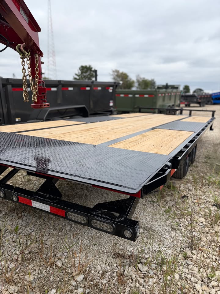 MAXX-D 102 x 22 Full Deckover Tilt Trailer - SKU 148448 - Image 5