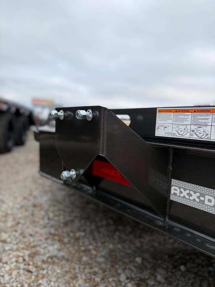 MAXX-D 83 x 22 Split Tilt Equipment Trailer - SKU 149103 - Image 5