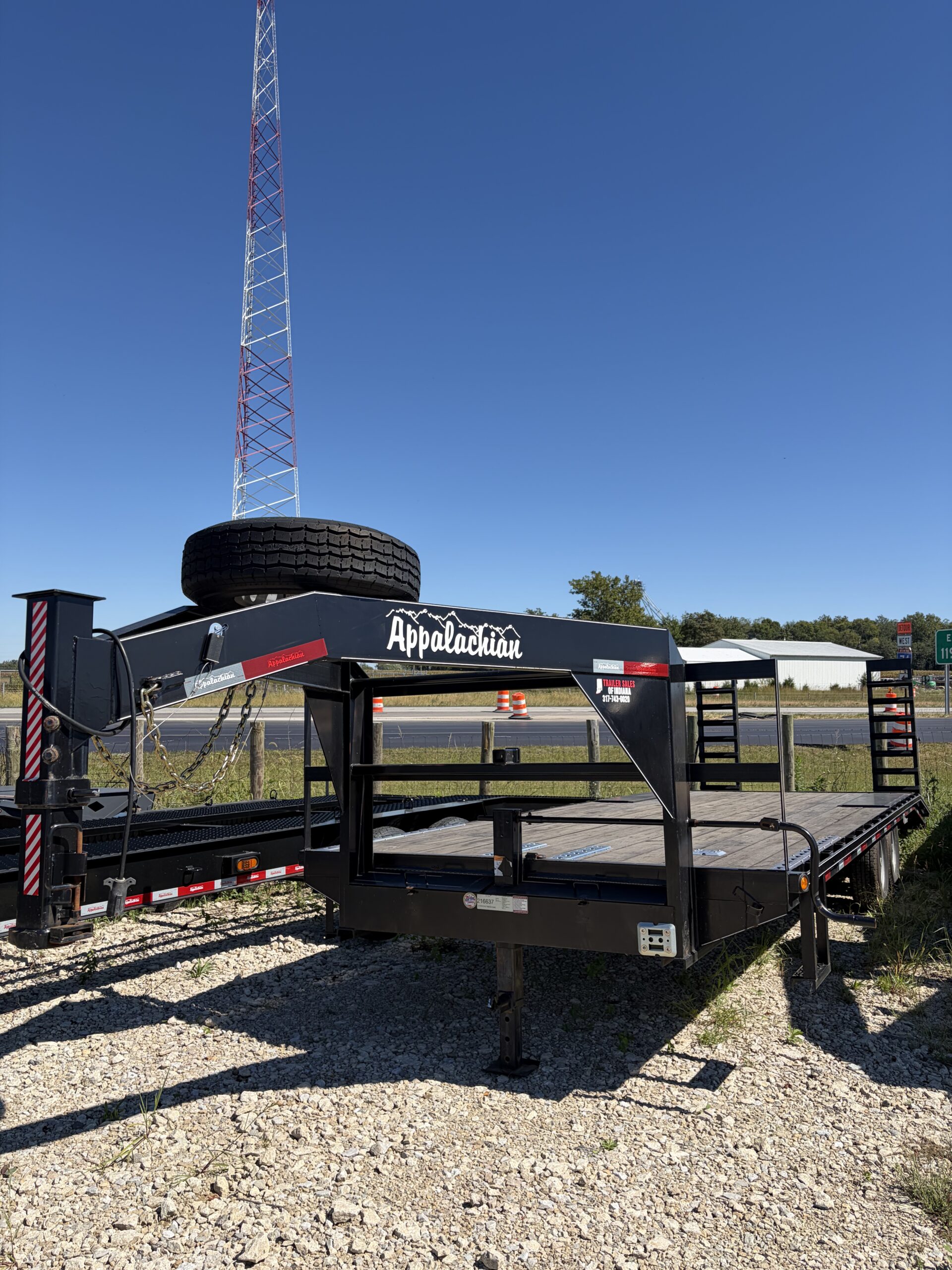 Pre-Owned Appalachian 102" x 24' Gooseneck Flatbed Trailer - SKU 001048
