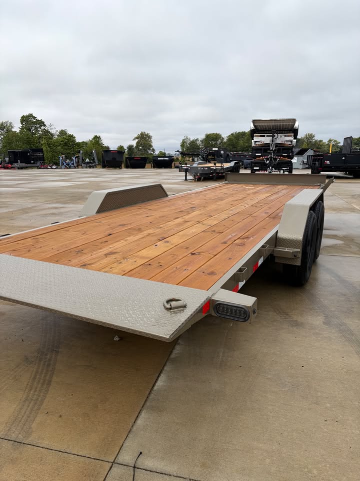 Load Trail 83 in x 22 ft Full Fender Tilt Trailer - SKU 392885 - Image 3