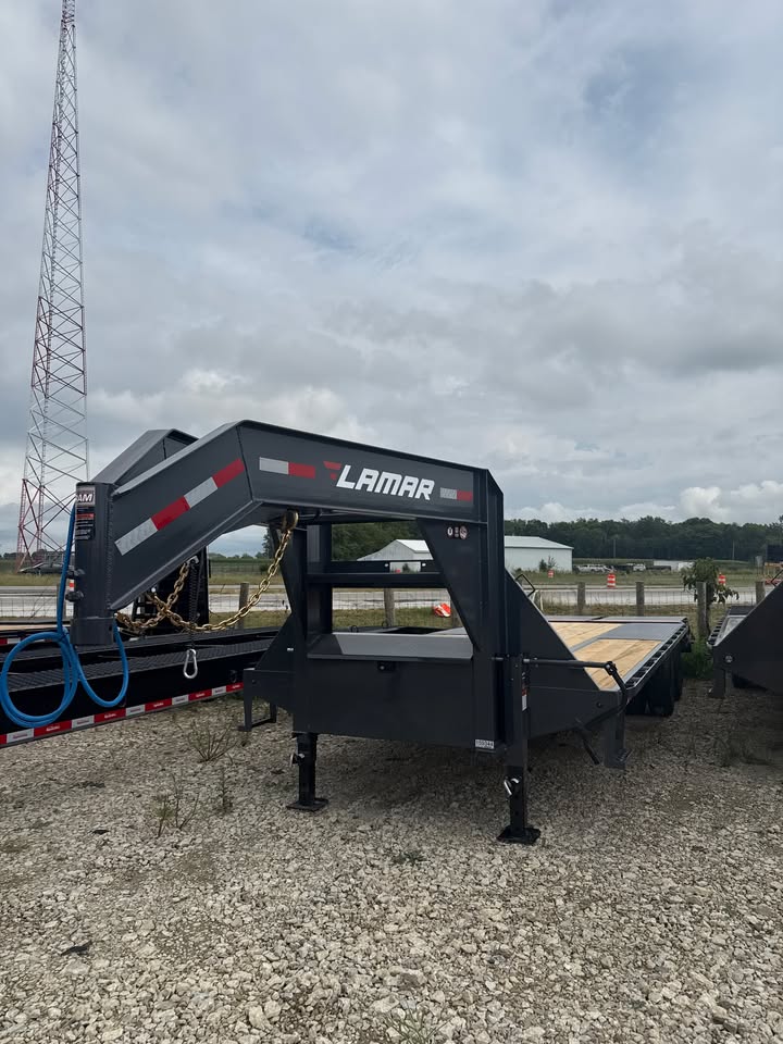 Lamar 102 in x 25 ft Gooseneck Flatbed Trailer - SKU 159344 - Image 2