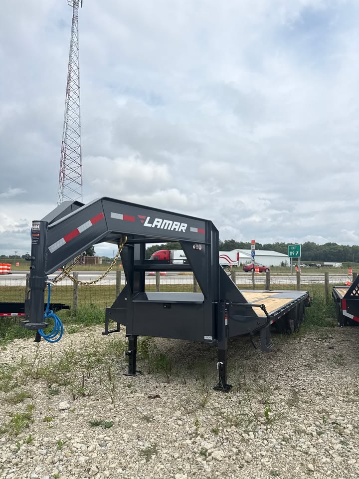 Lamar 102 in x 25 ft Gooseneck Flatbed Trailer - SKU 159343 - Image 2