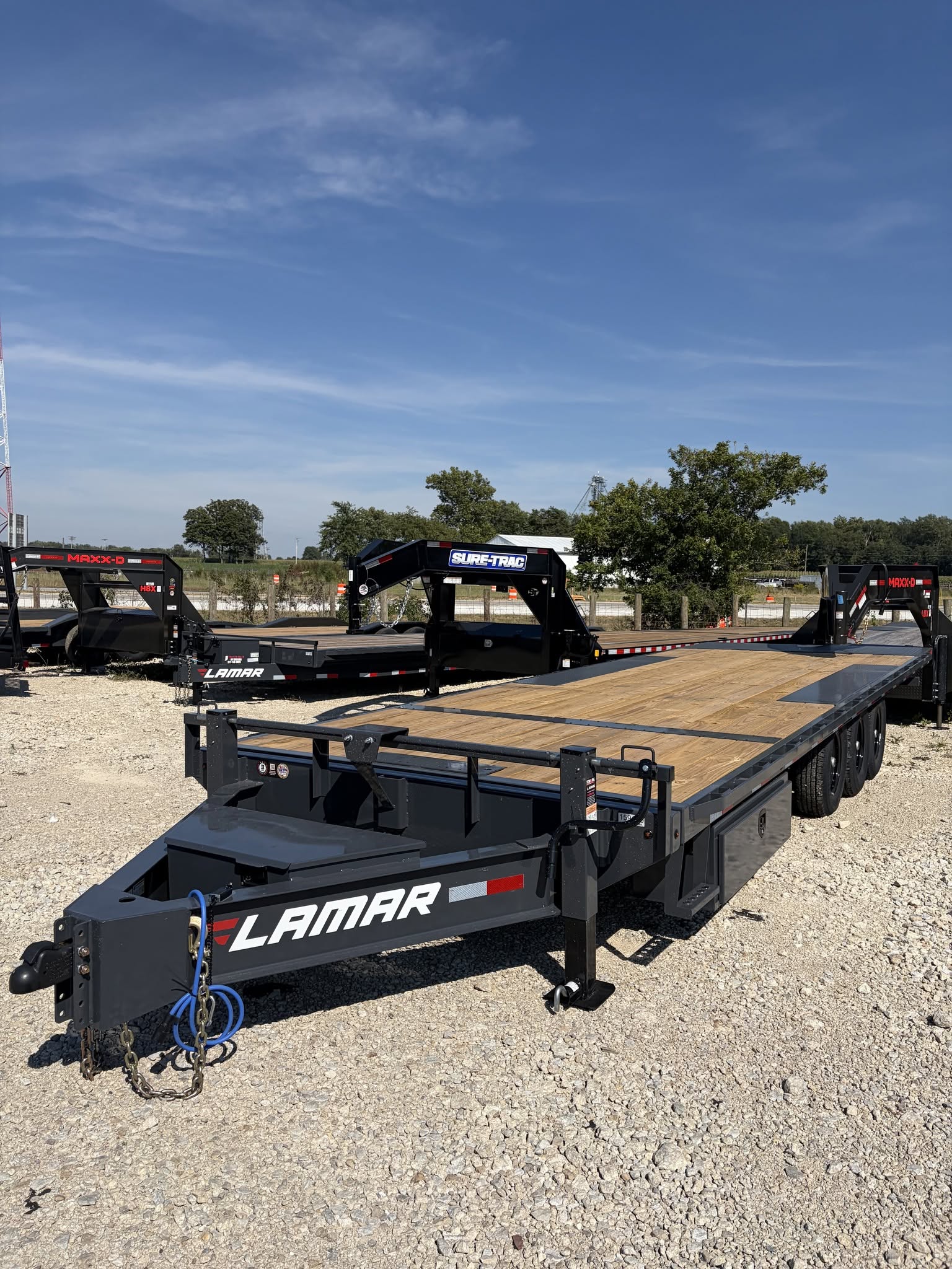 Lamar 102 in x 26 ft Full Deckover Tilt Trailer - SKU 159180 - Image 2