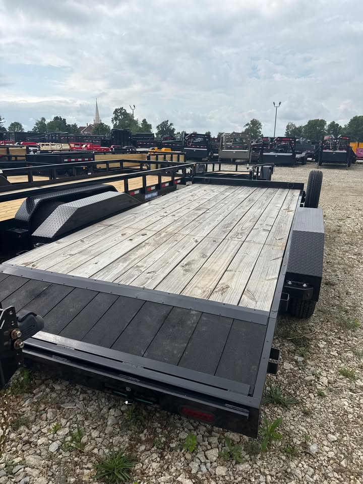 Pre-Owned Liberty 83" x 18' Car Hauler - SKU 048339 - Image 4