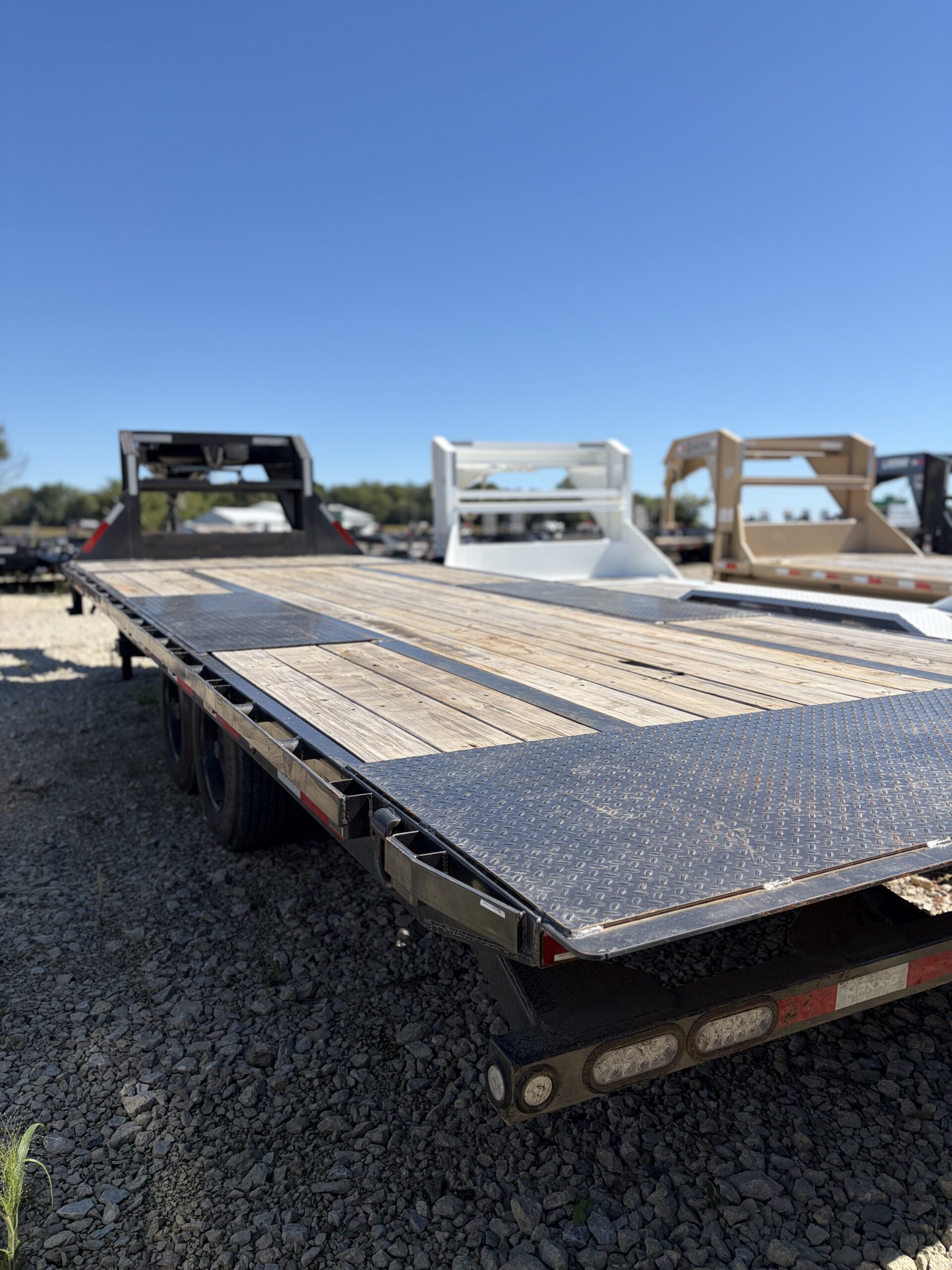 Pre-Owned Maxx-D 102" x 24' Split Tilt Equipment Trailer - SKU 118744 - Image 3