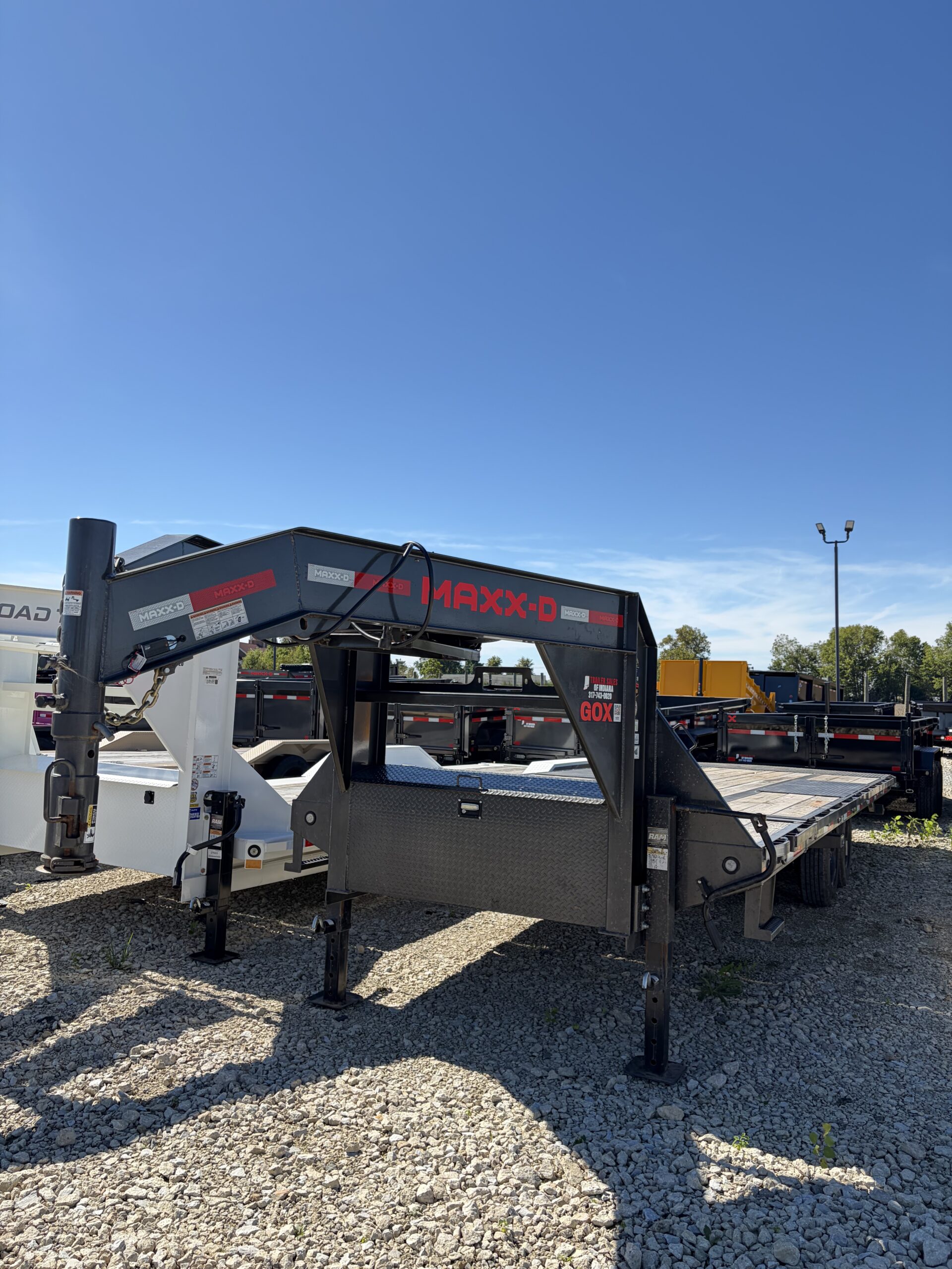 Pre-Owned Maxx-D 102" x 24' Split Tilt Equipment Trailer - SKU 118744 - Image 2