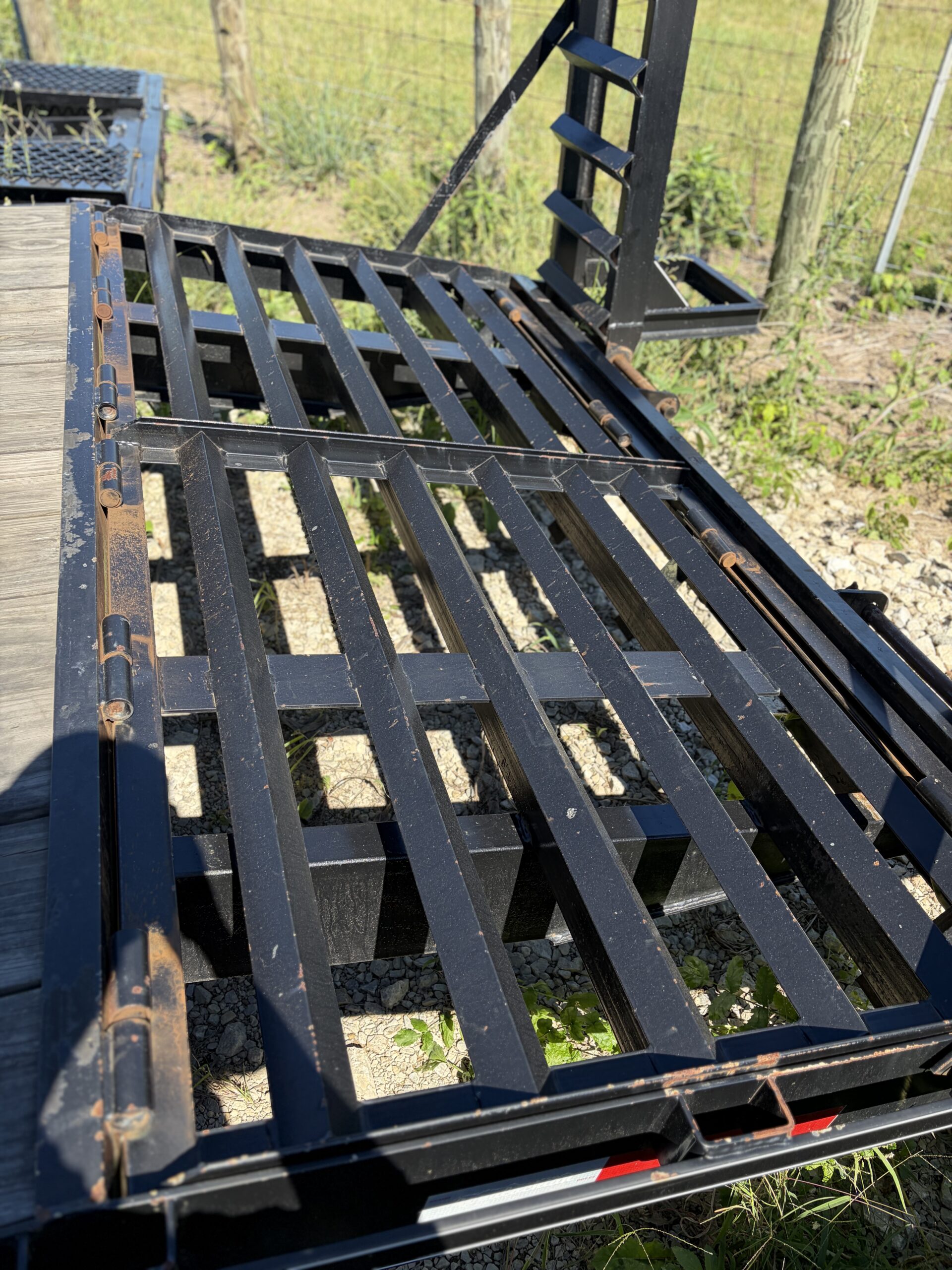 Pre-Owned Appalachian 102" x 24' Gooseneck Flatbed Trailer - SKU 001048 - Image 7