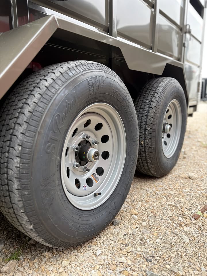 Valley Trailers 72 x 16 Stock Trailer - SKU 000718 - Image 8