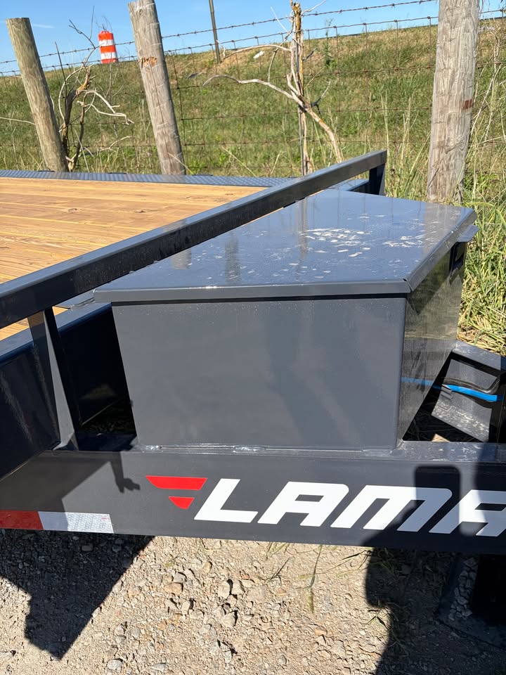 Lamar 102 in x 36 ft Fender Equipment Trailer - SKU 159912 - Image 4
