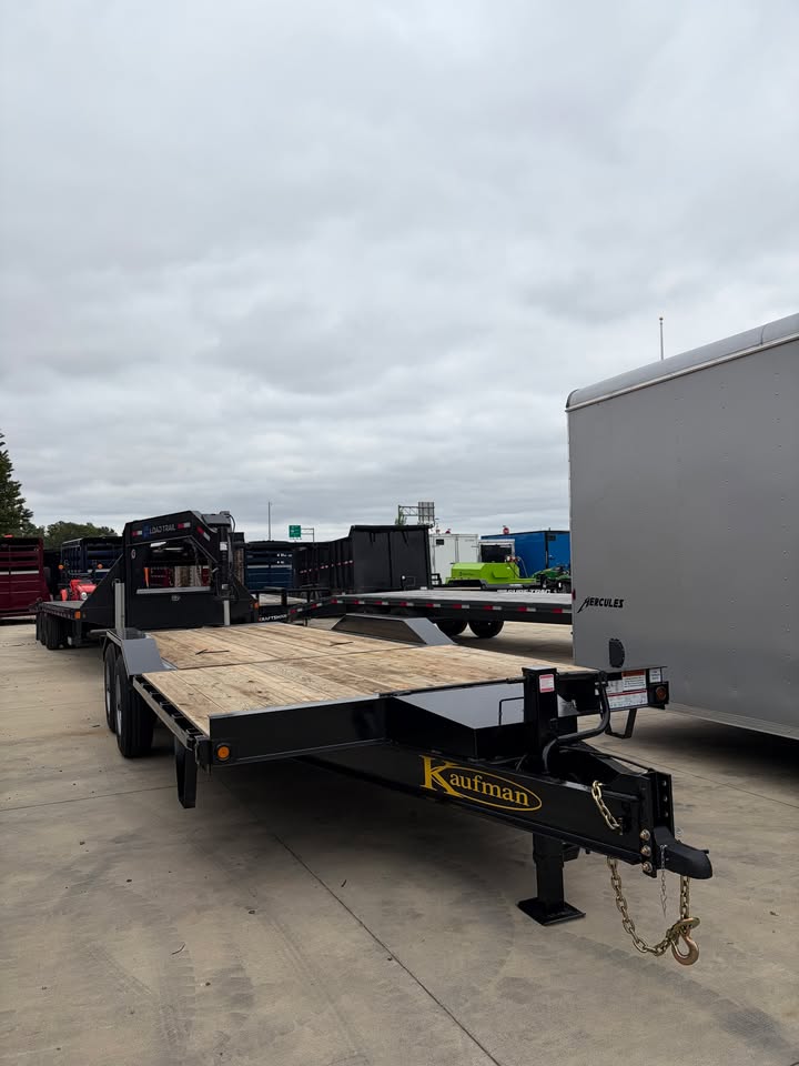 7×22 Tilt Trailer