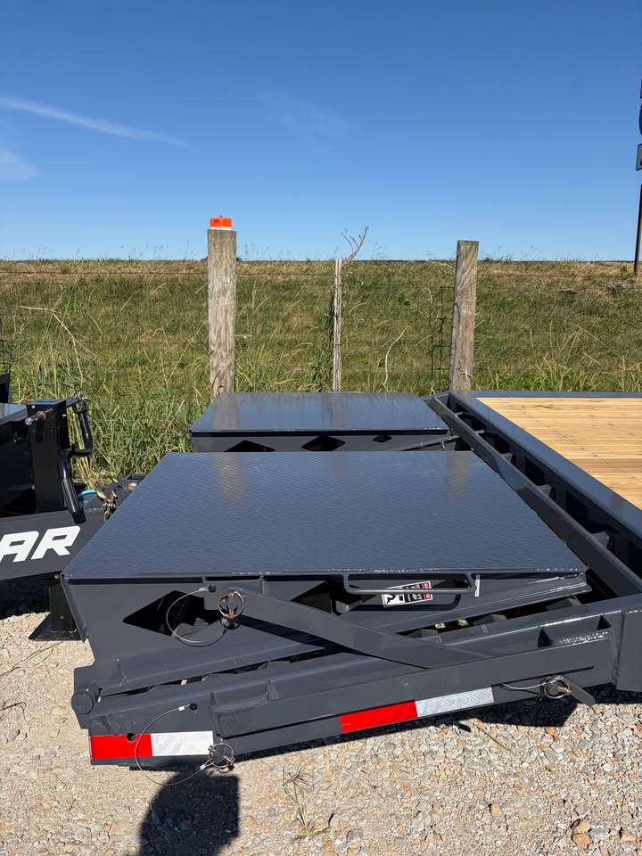 Lamar 102 in x 36 ft Fender Equipment Trailer - SKU 159912 - Image 8