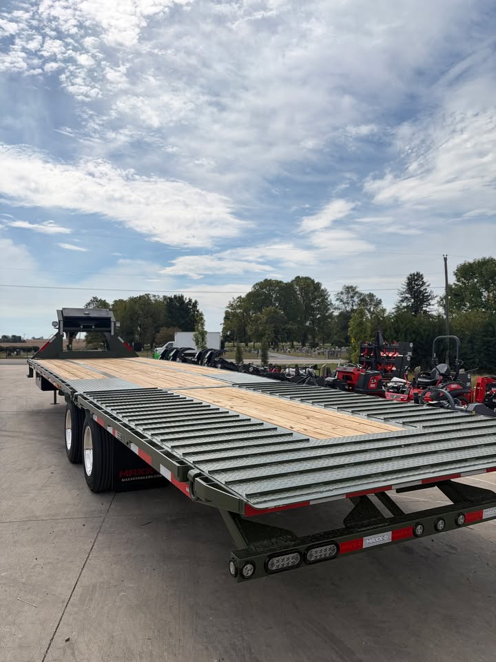 MAXX-D 102 x 34 Gooseneck Flatbed Trailer - SKU 147985 - Image 10