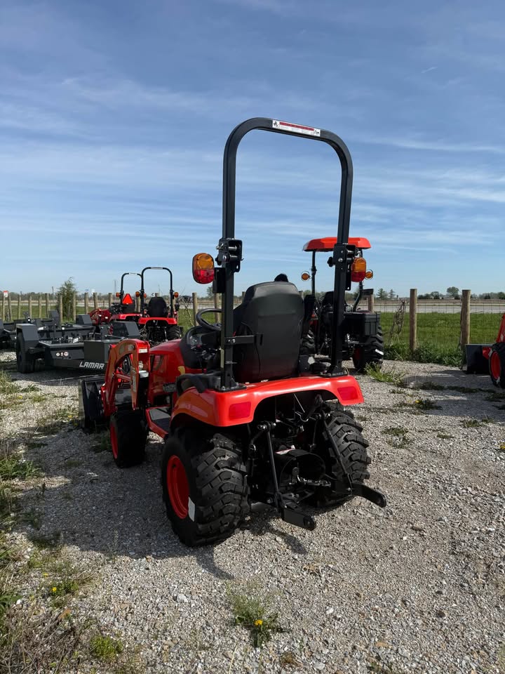Kioti CS2520HB Tractor - SKU 8M0581 - Image 3