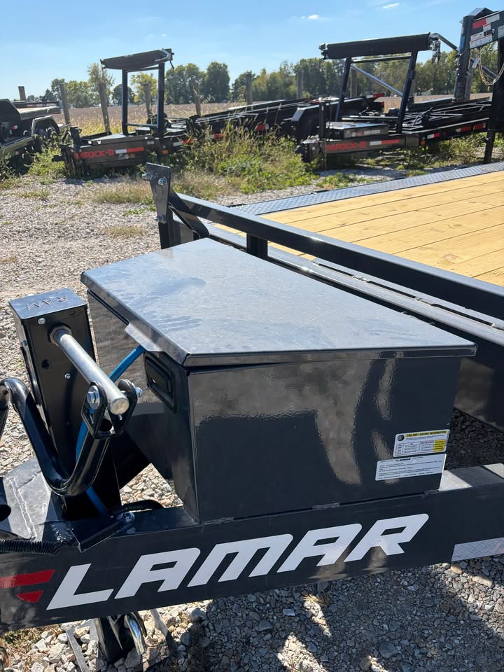 Lamar 102 in x 28 ft Fender Equipment Trailer - SKU 160177 - Image 3