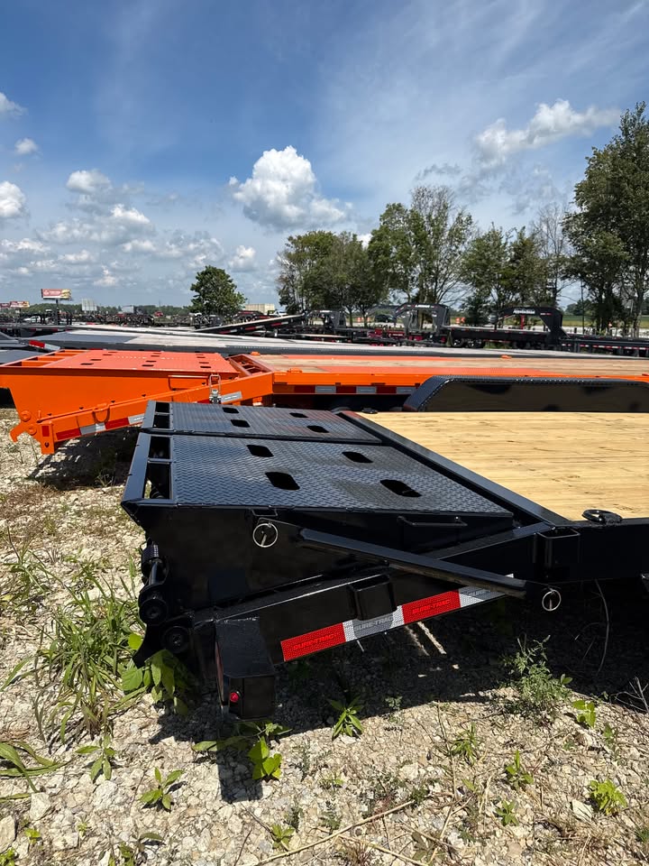 Sure-Trac 82 x 20 Fender Equipment Trailer - SKU 497575 - Image 5